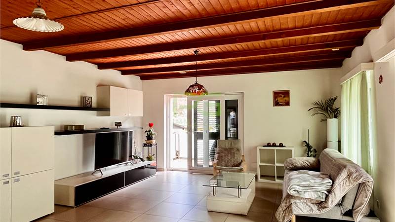 Zweifamilien Villa / Haus zu verkauf in Roveredo