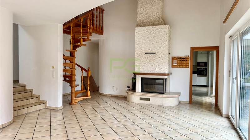 Grande casa unifamiliare in vendita