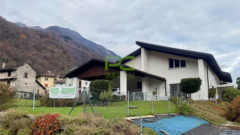 Grande casa unifamiliare in vendita